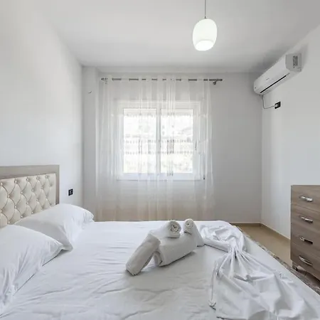 Comfort By Pikhost * Sarandë